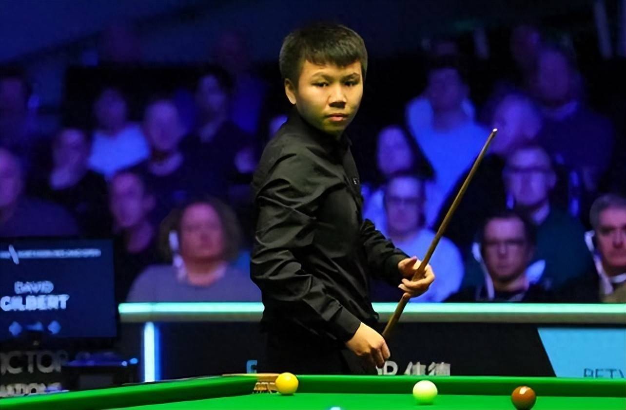 新科世锦赛, 军失之交臂, 遇逆转危机 新科世锦赛, 军失之交臂, 遇逆转危机