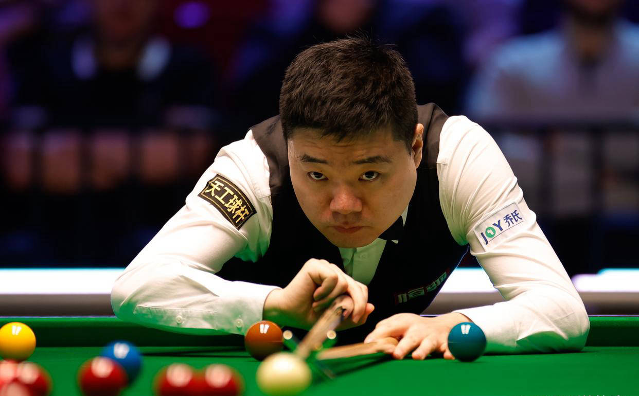 在丁俊晖与, cn, 在连续做出 在丁俊晖与, cn, 在连续做出